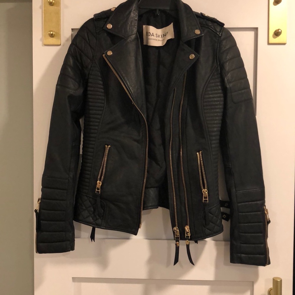 BODA SKINS KAY MICHAELS GOLD JACKET SIZE 4